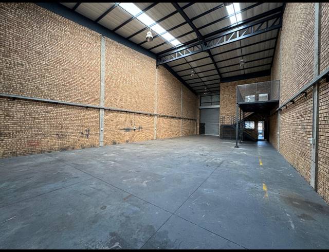 278M² WAREHOUSE TO LET IN STORMILL